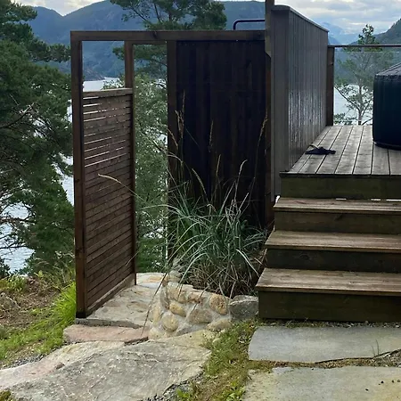 Casa de Férias Family With View Over Fjord, Mountain, Wood *