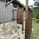 Family With View Over Fjord, Mountain, Wood בית נופש *